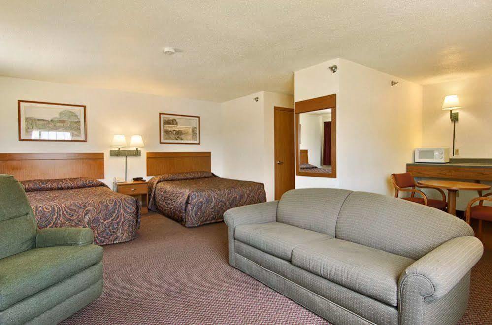 Wamego Inn And Suites Quarto foto